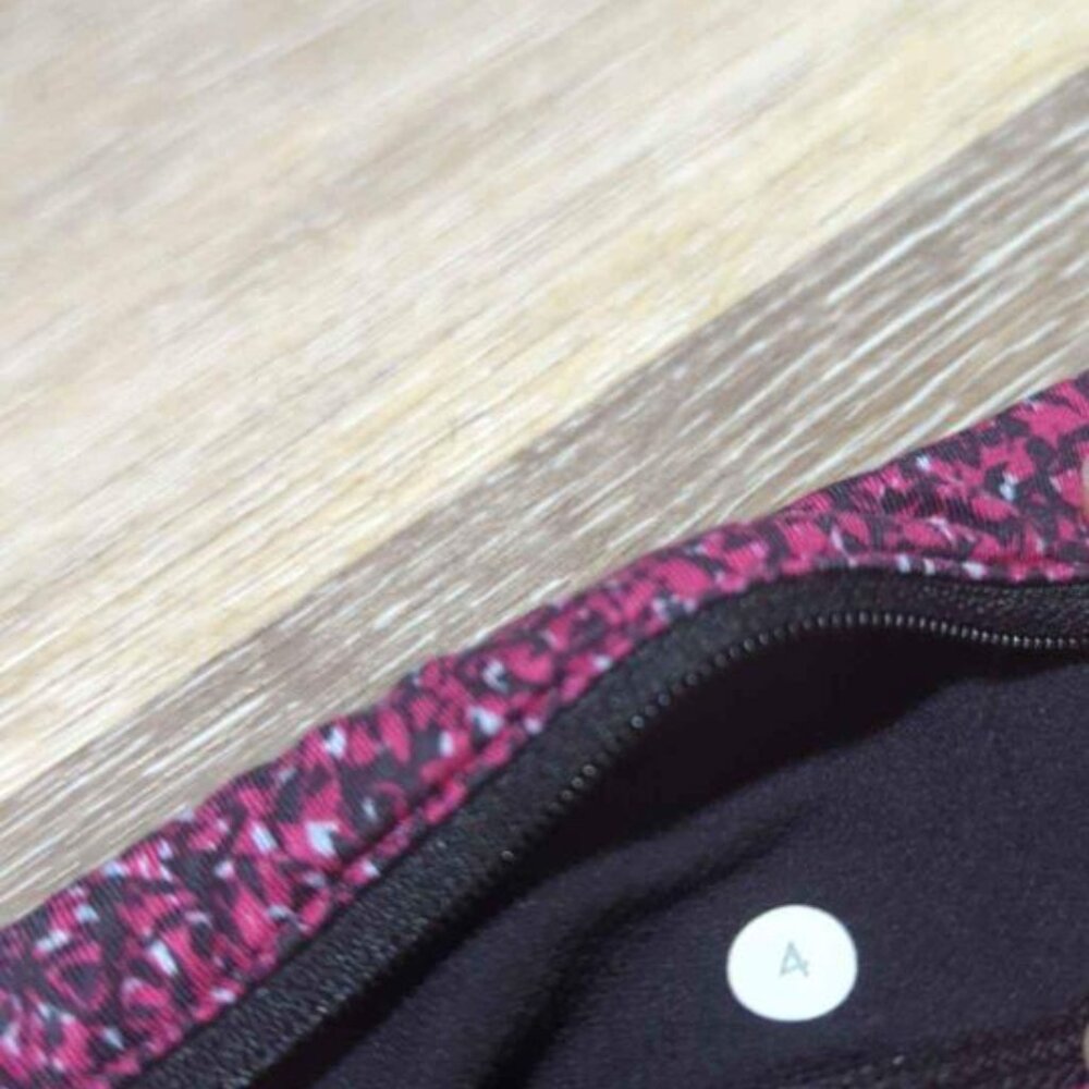 Lululemon Size 4 Speed Shorts Raspberry Glow Ligh… - image 6